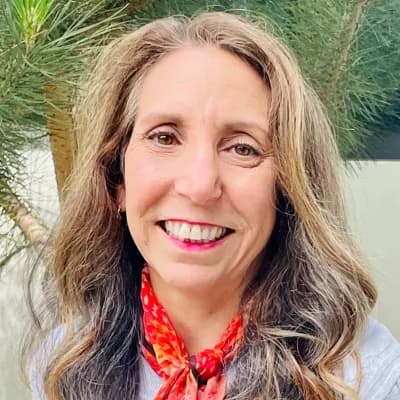 Lee Ann S.
